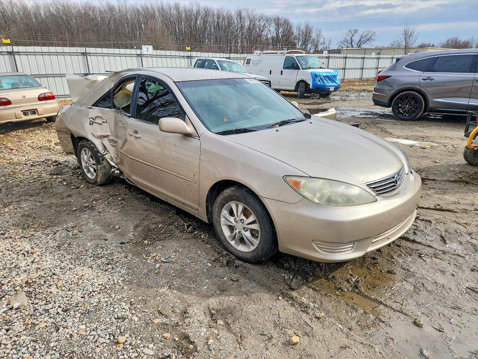 2005 Toyota Camry მანქანა იყიდება აუქციონზე, vin: 4T1BF30K25U601318, აუქციონის ნომერი: 79090045