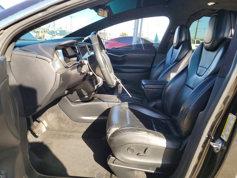 74701235 :رقم المزاد ، 5YJXCBE23HF046169 vin ، 2017 Tesla Model X مزاد بيع