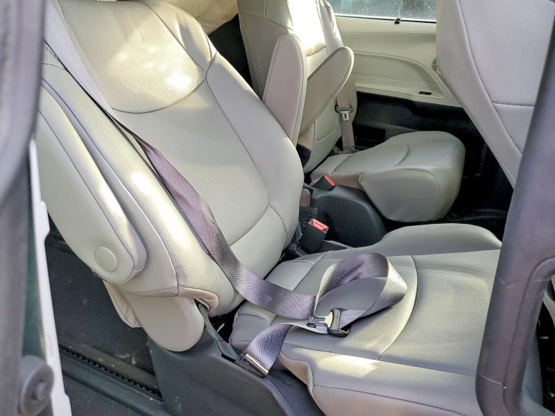 Продажа на аукционе авто 2025 Toyota Sienna, vin: 5TDJSKFC3SS199279, номер лота: 77658725