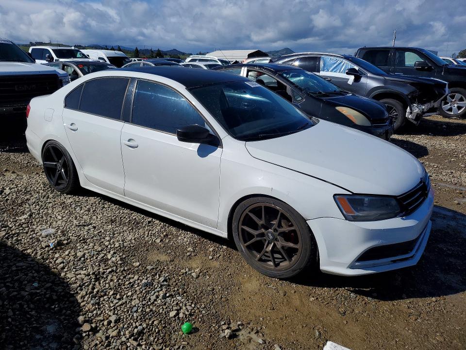 2015 Volkswagen Jetta მანქანა იყიდება აუქციონზე, vin: 3VW2K7AJ4FM328138, აუქციონის ნომერი: 78362305