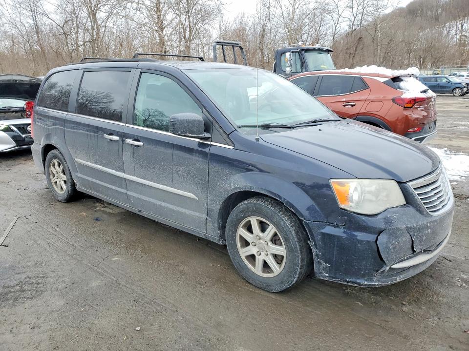 77475235 :رقم المزاد ، 2A4RR5DG3BR633354 vin ، 2011 Chrysler Town & Country مزاد بيع