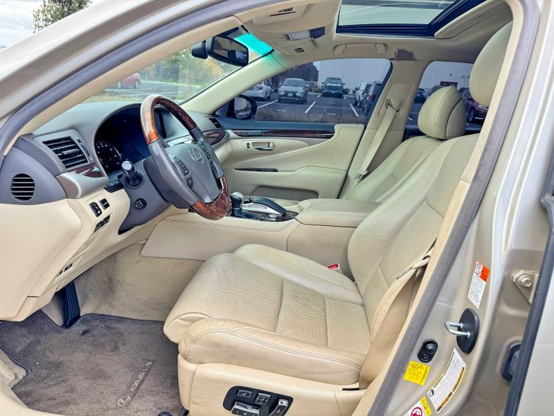 2017 Lexus Ls 460 მანქანა იყიდება აუქციონზე, vin: JTHBL5EF2H5143975, აუქციონის ნომერი: 79674225