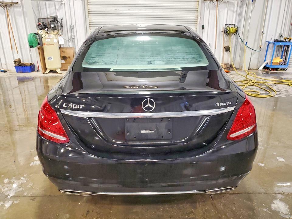 Продажа на аукционе авто 2015 Mercedes-benz C, vin: 55SWF4KB7FU068397, номер лота: 77975045