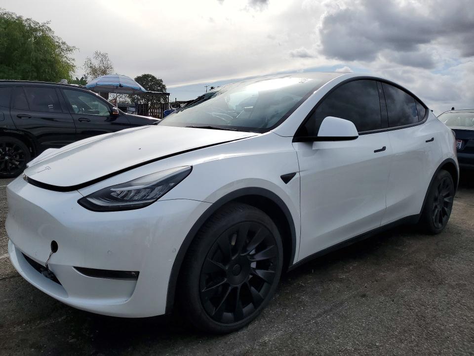 Продажа на аукционе авто 2021 Tesla Model Y, vin: 5YJYGDEEXMF198698, номер лота: 77016695