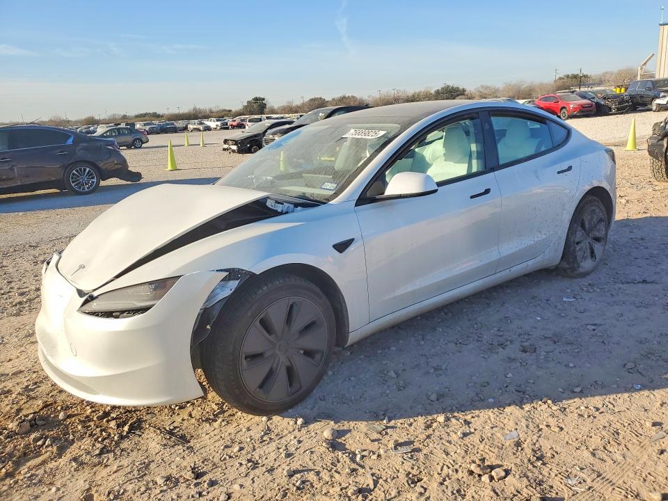 Auction sale of the 2025 Tesla Model 3, vin: 5YJ3E1EAXSF968679, lot number: 75889825
