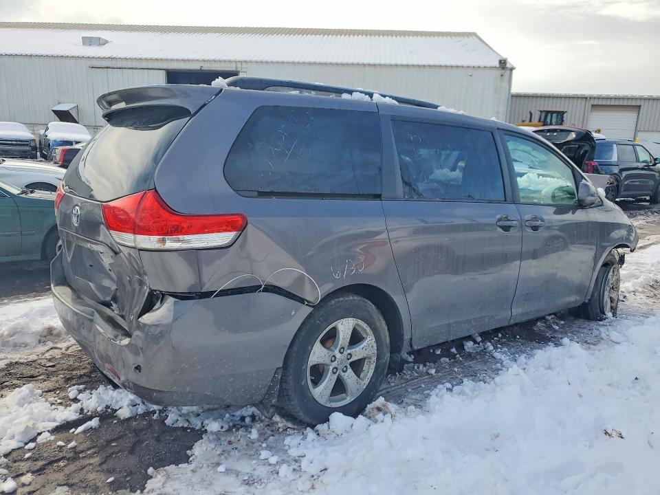 Продажа на аукционе авто 2014 Toyota Sienna, vin: 5TDKK3DC1ES523413, номер лота: 78695875