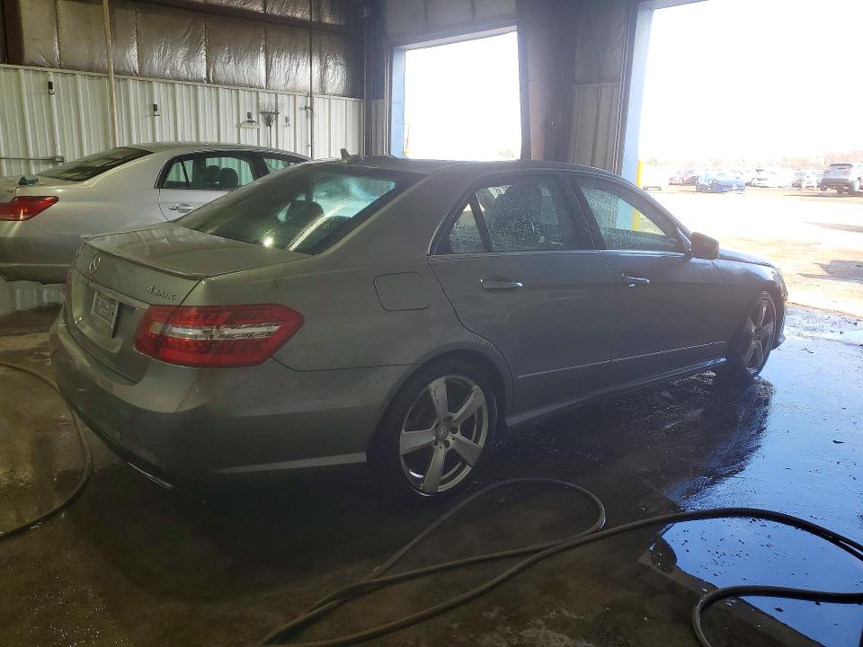 Продажа на аукционе авто 2011 Mercedes-benz E, vin: WDDHF8HBXBA422527, номер лота: 76779815