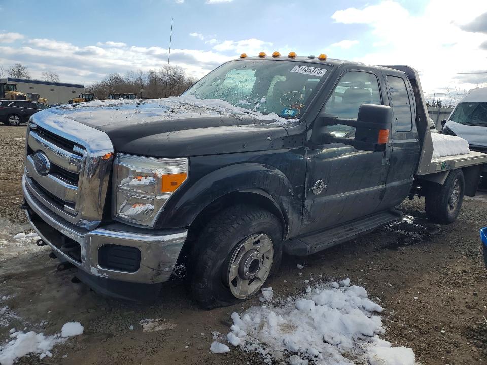 77145375 :رقم المزاد ، 1FT8X3BT9FEC86109 vin ، 2015 Ford F350 Super مزاد بيع