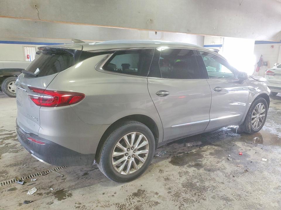 76138105 :رقم المزاد ، 5GAEVAKW3JJ135551 vin ، 2018 Buick Enclave مزاد بيع