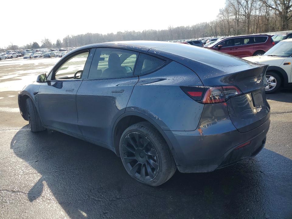 78957265 :رقم المزاد ، 7SAYGDEE9NF438828 vin ، 2022 Tesla Model Y مزاد بيع