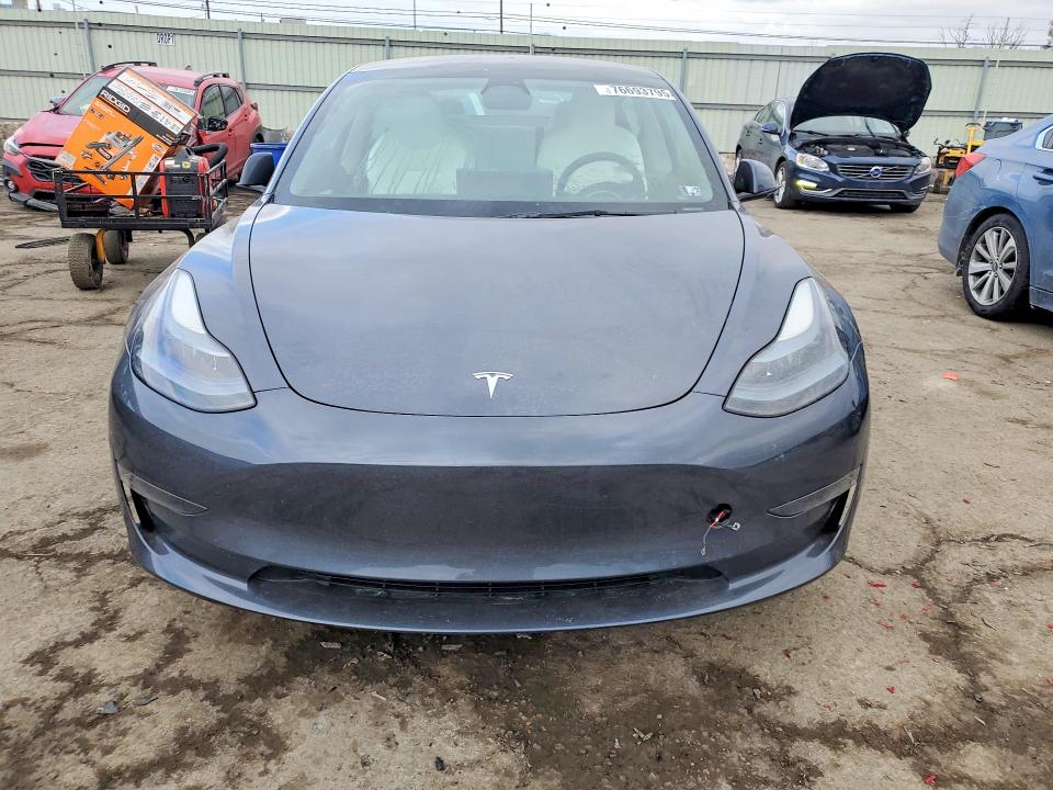 Продажа на аукционе авто 2023 Tesla Model 3, vin: 5YJ3E1EA4PF704137, номер лота: 76693795