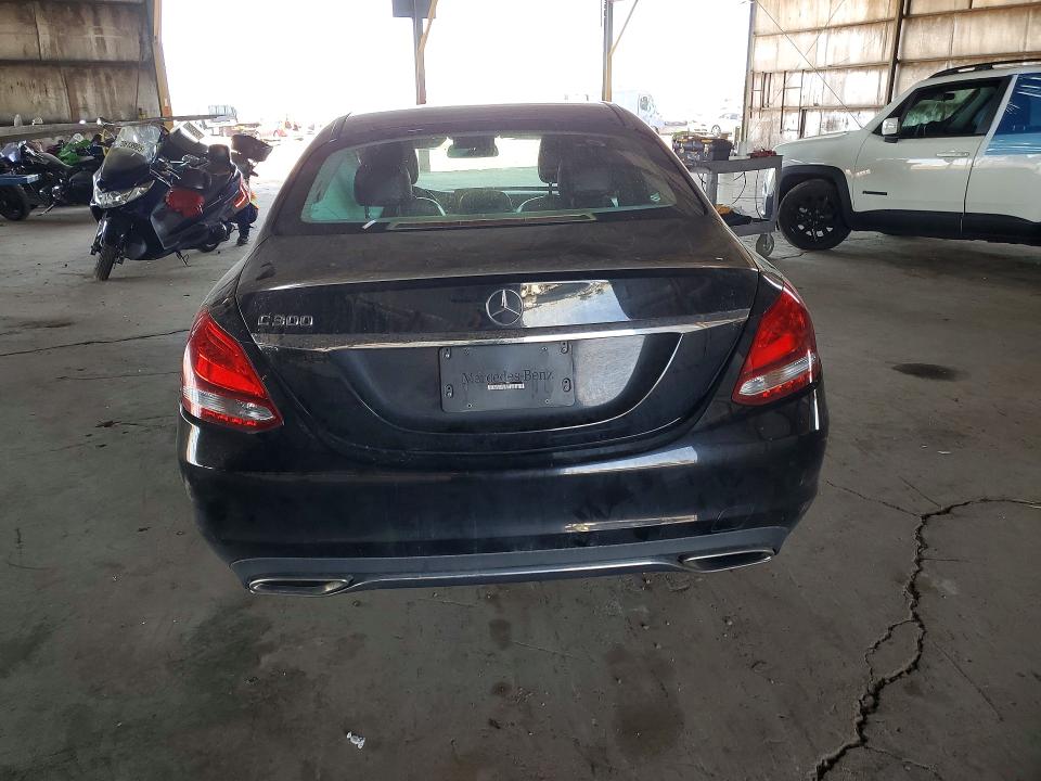 79103735 :رقم المزاد ، 55SWF4JB3HU229882 vin ، 2017 Mercedes-benz C مزاد بيع