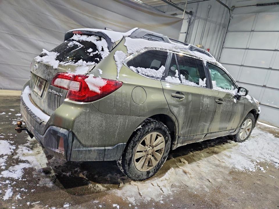 78635805 :رقم المزاد ، 4S4BSACC8J3343522 vin ، 2018 Subaru Outback مزاد بيع