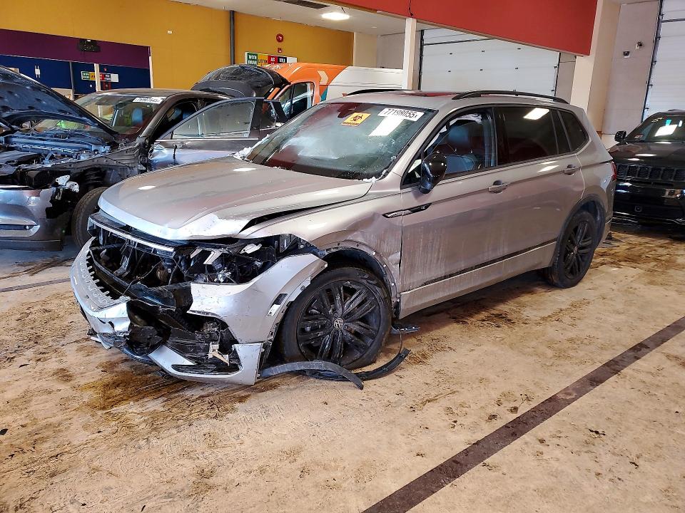 Продажа на аукционе авто 2022 Volkswagen Tiguan, vin: 3VV8B7AX8NM062821, номер лота: 77198055