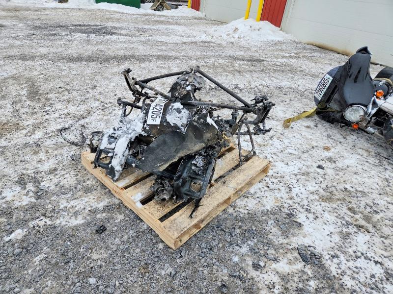 75704205 :رقم المزاد ، 2BPSDUKBZKV000214 vin ، 2019 Ski Doo Snowmobile مزاد بيع