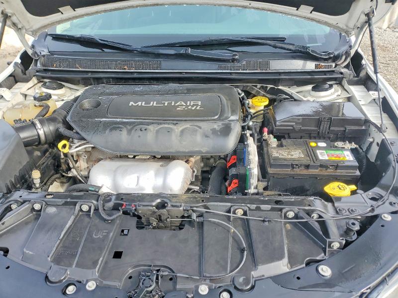 78539145 :رقم المزاد ، 1C3CCCABXFN597356 vin ، 2015 Chrysler 200 مزاد بيع