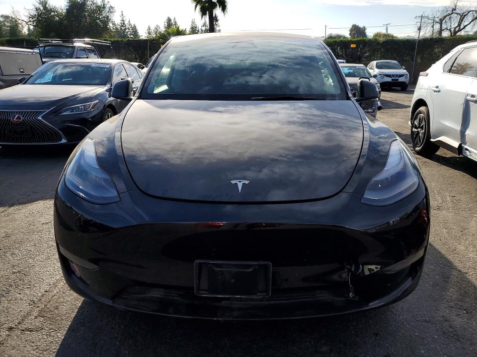 76264965 :رقم المزاد ، 7SAYGDEE9PF972270 vin ، 2023 Tesla Model Y مزاد بيع