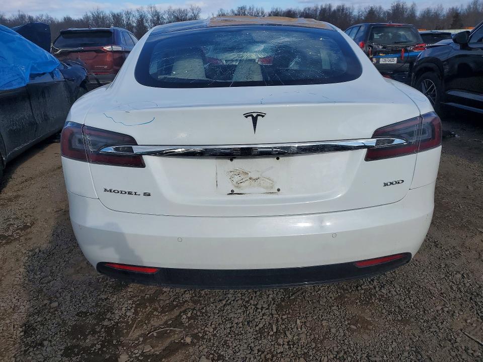 Продаж на аукціоні авто 2018 Tesla Model S, vin: 5YJSA1E21JF284778, номер лоту: 76368185