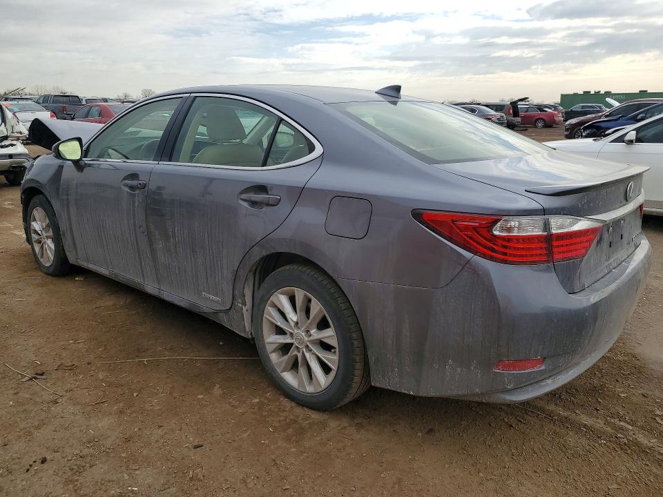 77348345 :رقم المزاد ، JTHBW1GG7F2083521 vin ، 2015 Lexus Es 300h مزاد بيع