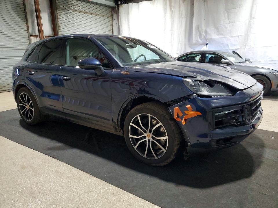 77518595 :رقم المزاد ، WP1AA2AYXSDA05038 vin ، 2025 Porsche Cayenne مزاد بيع