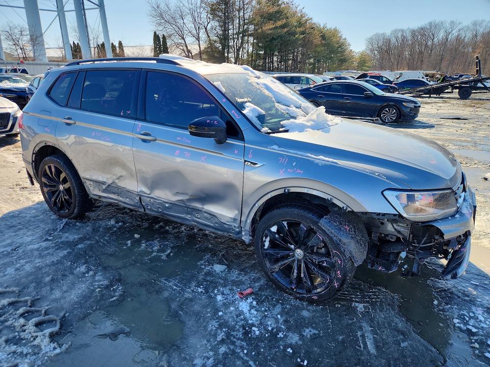 75753795 :رقم المزاد ، 3VV2B7AX0MM088625 vin ، 2021 Volkswagen Tiguan مزاد بيع