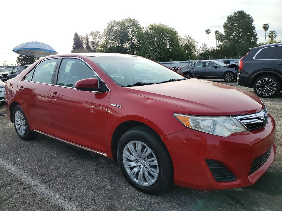 76653855 :رقم المزاد ، 4T1BD1FK8EU136934 vin ، 2014 Toyota Camry Hybr مزاد بيع