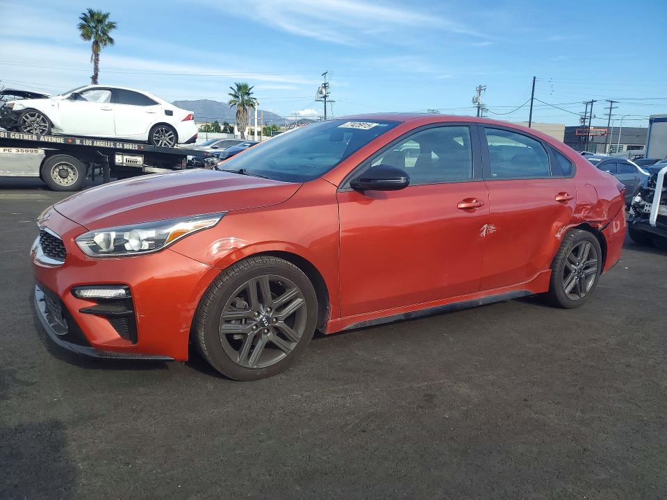 2021 Kia Forte მანქანა იყიდება აუქციონზე, vin: 3KPF34AD4ME389555, აუქციონის ნომერი: 77425915