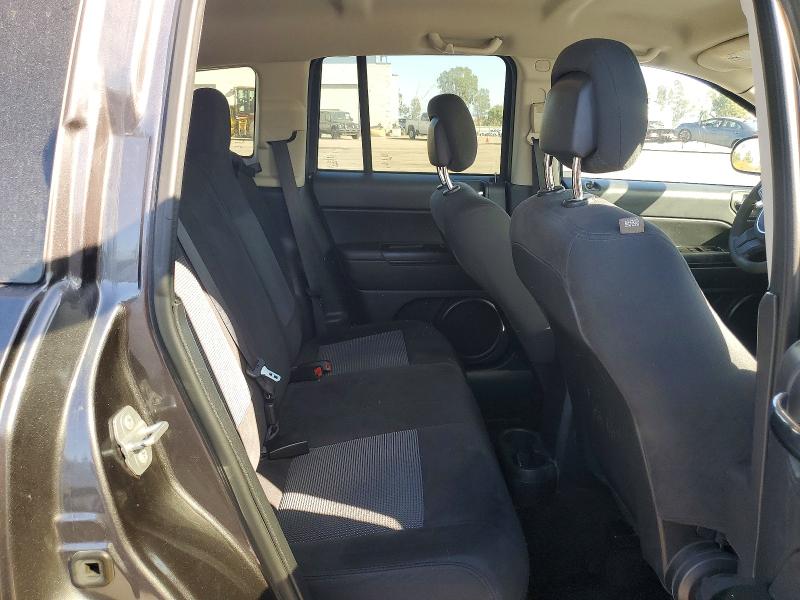 75690745 :رقم المزاد ، 1C4NJCBA5GD569097 vin ، 2016 Jeep Compass مزاد بيع