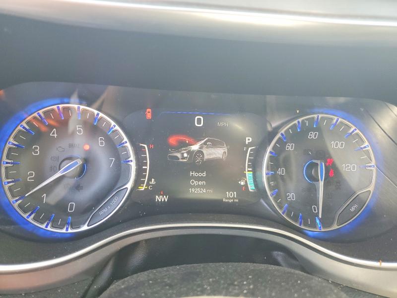 77709485 :رقم المزاد ، 2C4RC1EGXJR338345 vin ، 2018 Chrysler Pacifica مزاد بيع