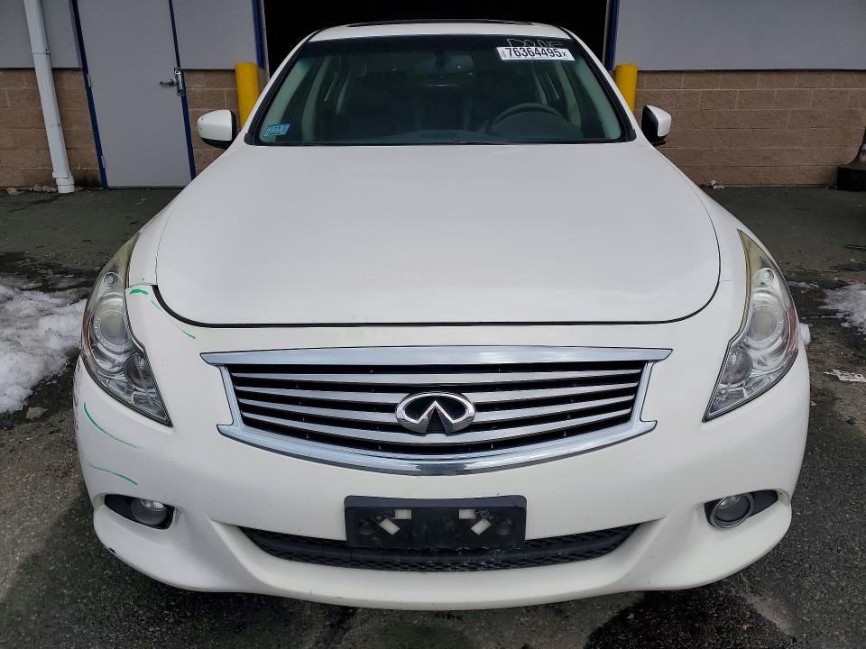 76364495 :رقم المزاد ، JN1CV6AR2FM521000 vin ، 2015 Infiniti Q40 مزاد بيع