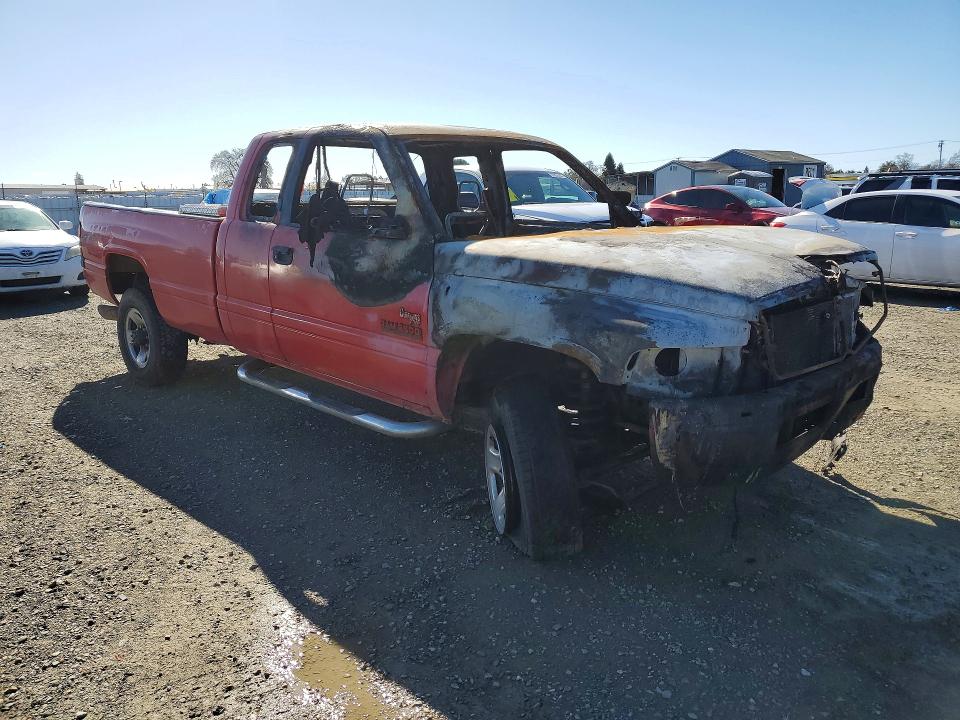 77068755 :رقم المزاد ، 1B7KF23D6WJ117070 vin ، 1998 Dodge Ram 2500 مزاد بيع