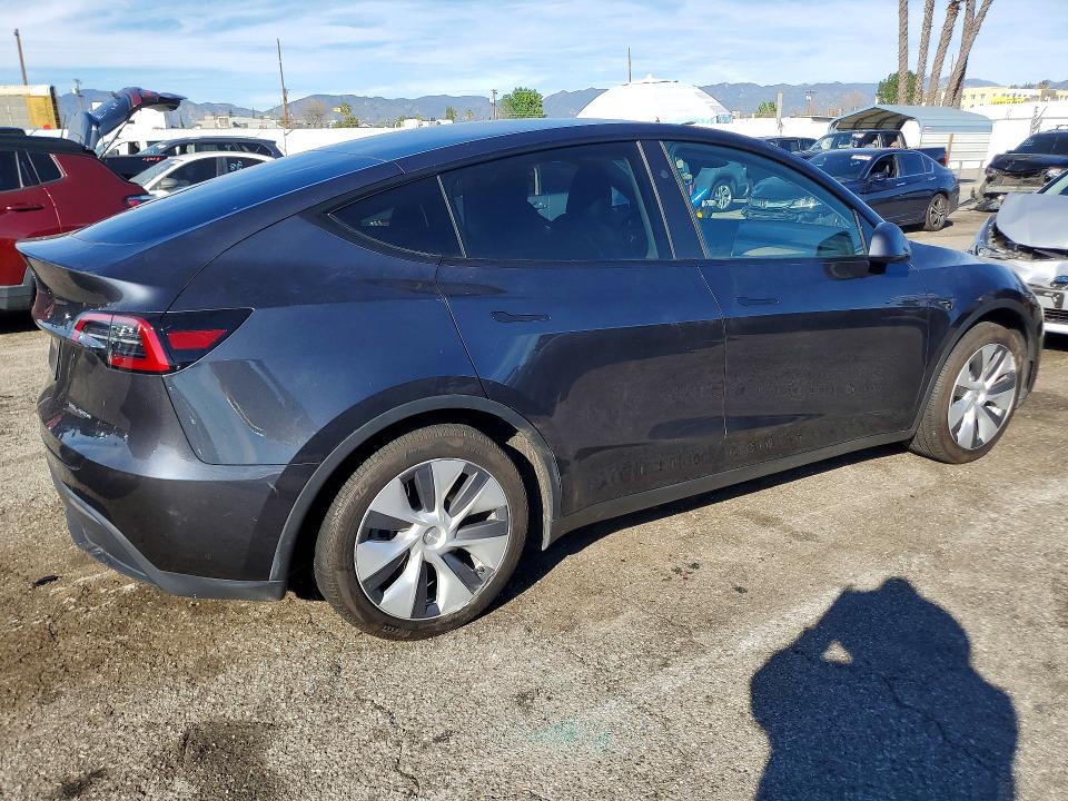 2024 Tesla Model Y მანქანა იყიდება აუქციონზე, vin: 7SAYGDEE3RA225022, აუქციონის ნომერი: 79482055