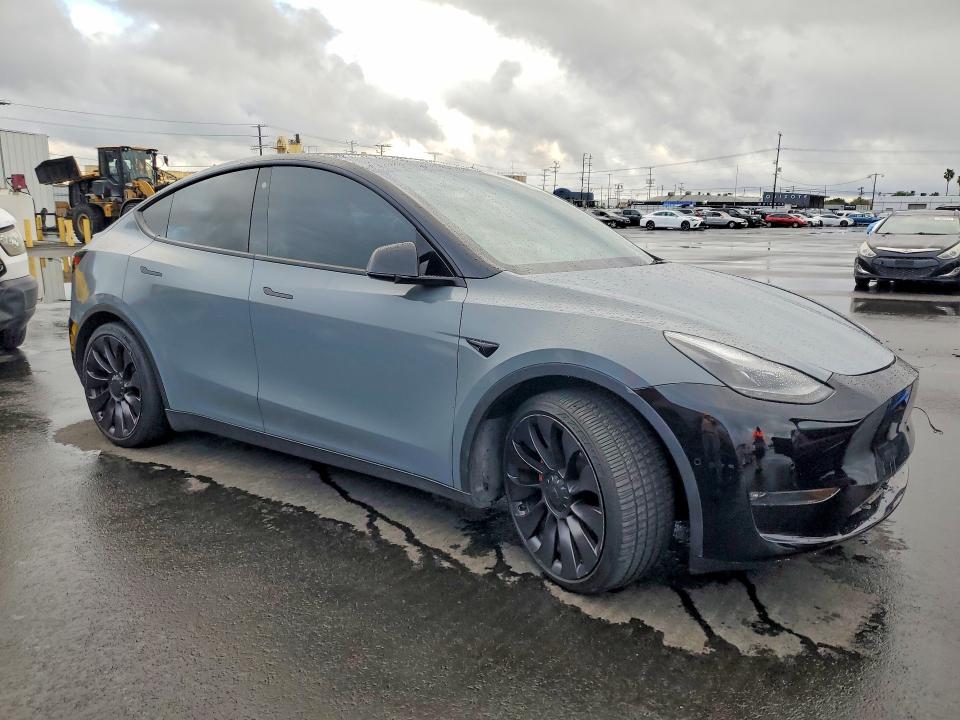 2021 Tesla Model Y მანქანა იყიდება აუქციონზე, vin: 5YJYGDEF4MF272240, აუქციონის ნომერი: 77883455