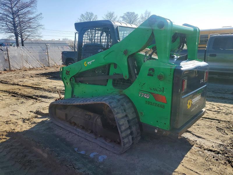 76461905 :رقم المزاد ، B3CA21300 vin ، 2021 Bobcat T740 مزاد بيع