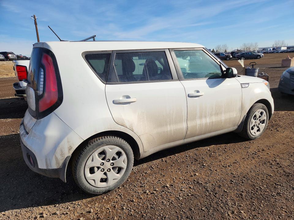 2017 Kia Soul მანქანა იყიდება აუქციონზე, vin: KNDJN2A23H7491622, აუქციონის ნომერი: 76758865