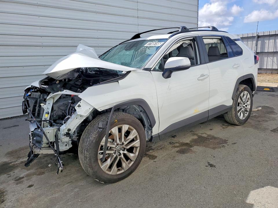 Продажа на аукционе авто 2025 Toyota Rav4, vin: 2T3C1RFV9SW416855, номер лота: 77105195