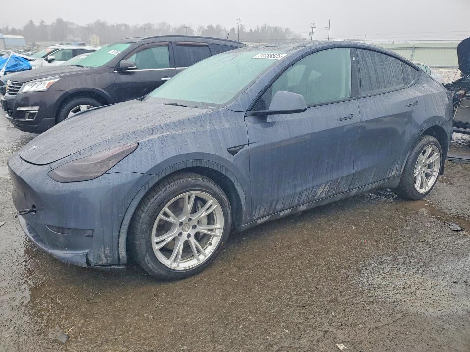 77738625 :رقم المزاد ، 7SAYGDEE3NA018690 vin ، 2022 Tesla Model Y مزاد بيع