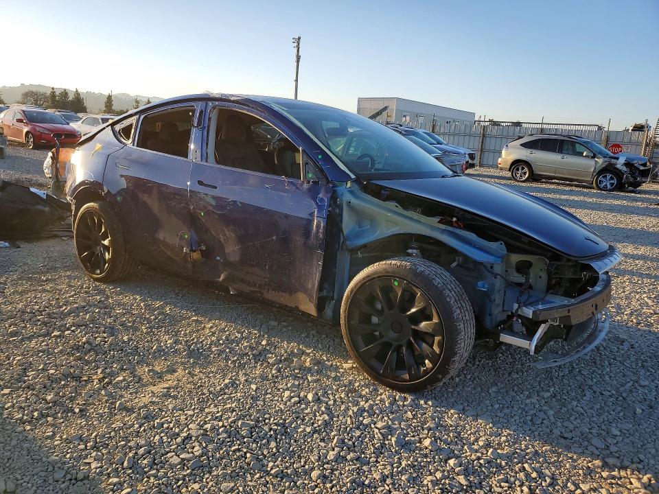 Продаж на аукціоні авто 2024 Tesla Model Y, vin: 7SAYGAEE7RF059928, номер лоту: 75880535