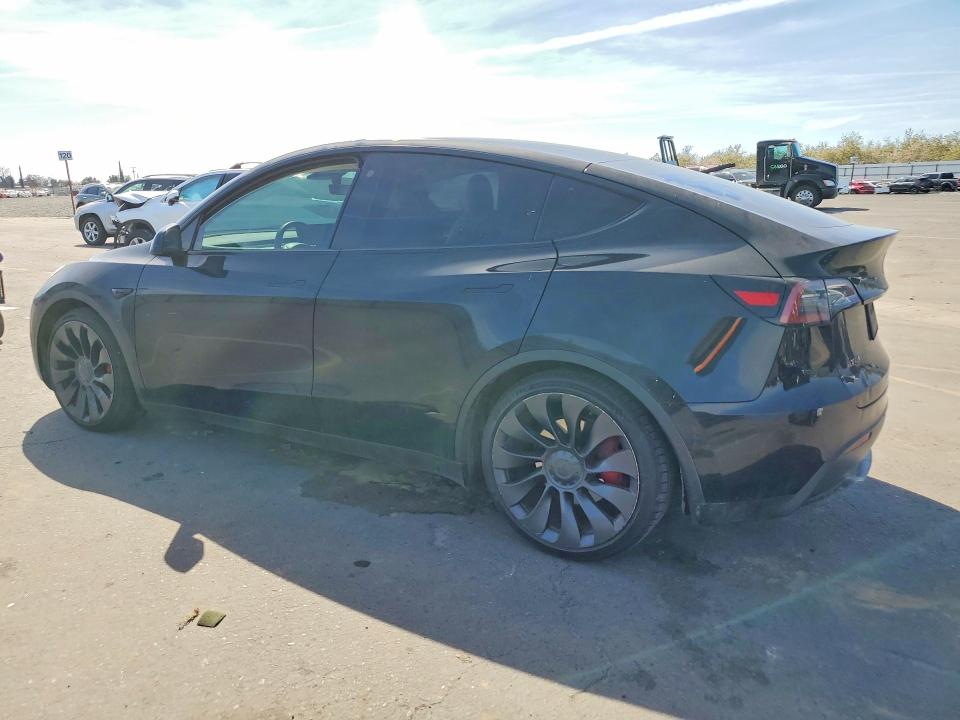 Продажа на аукционе авто 2021 Tesla Model Y, vin: 5YJYGDEF1MF201867, номер лота: 79098375