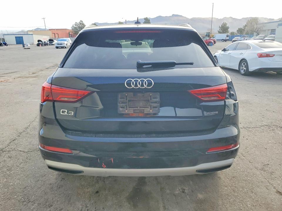 Продажа на аукционе авто 2020 Audi Q3 Premium, vin: WA1AECF32L1080449, номер лота: 76351875
