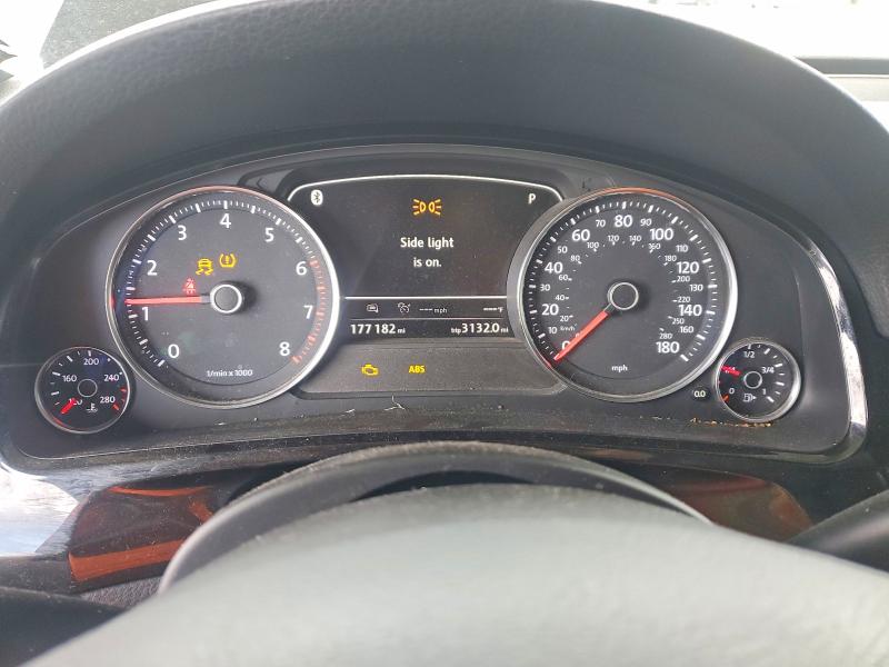 77184555 :رقم المزاد ، WVGRF7BP6HD004160 vin ، 2017 Volkswagen Touareg مزاد بيع
