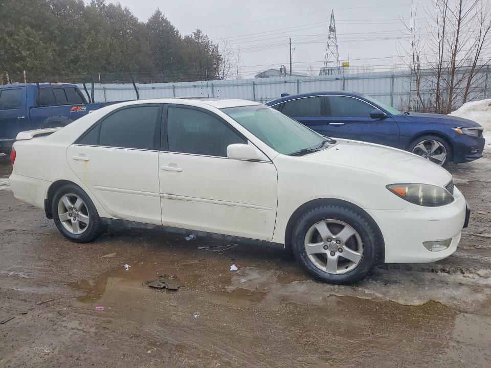 Продажа на аукционе авто 2005 Toyota Camry, vin: 4T1BE32K45U565910, номер лота: 77543535