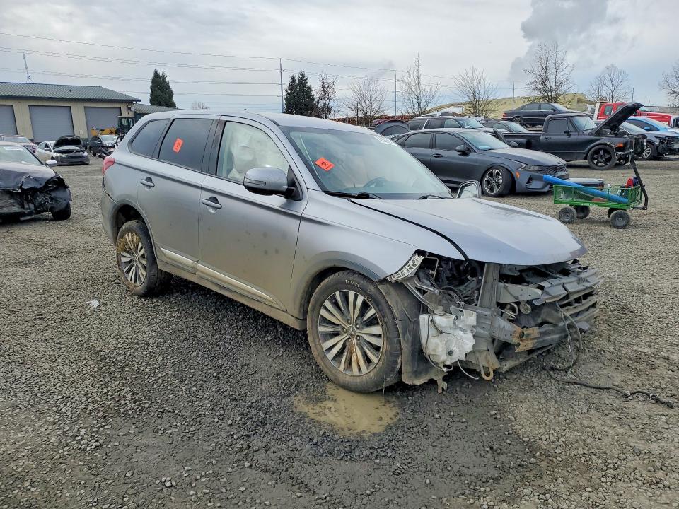 Продаж на аукціоні авто 2019 Mitsubishi Outlander, vin: JA4AZ3A34KZ050137, номер лоту: 76223525