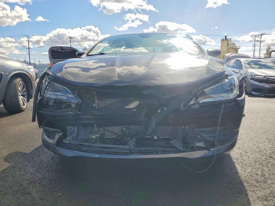 2015 Chrysler 200 მანქანა იყიდება აუქციონზე, vin: 1C3CCCABXFN567659, აუქციონის ნომერი: 77624335