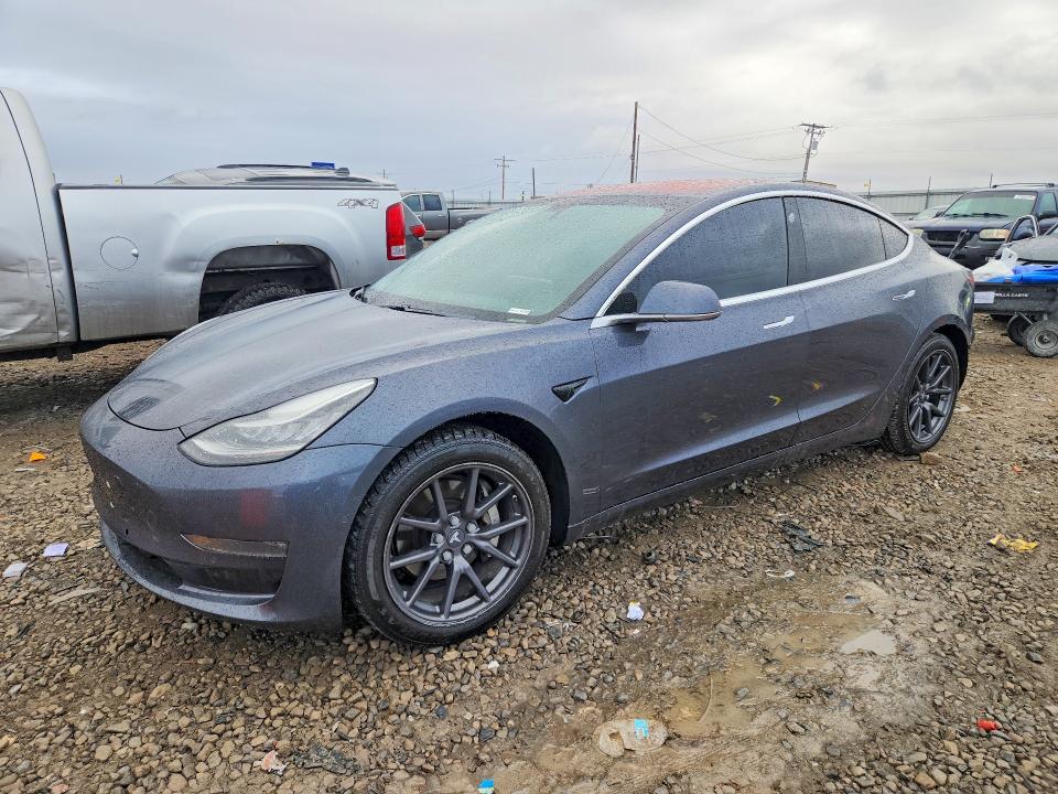 Auction sale of the 2018 Tesla Model 3, vin: 5YJ3E1EAXJF030549, lot number: 77174885