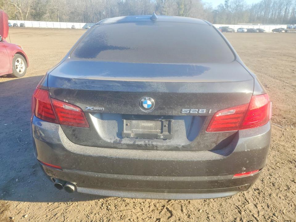 76995555 :رقم المزاد ، WBAXH5C5XDD108844 vin ، 2013 Bmw 528 مزاد بيع