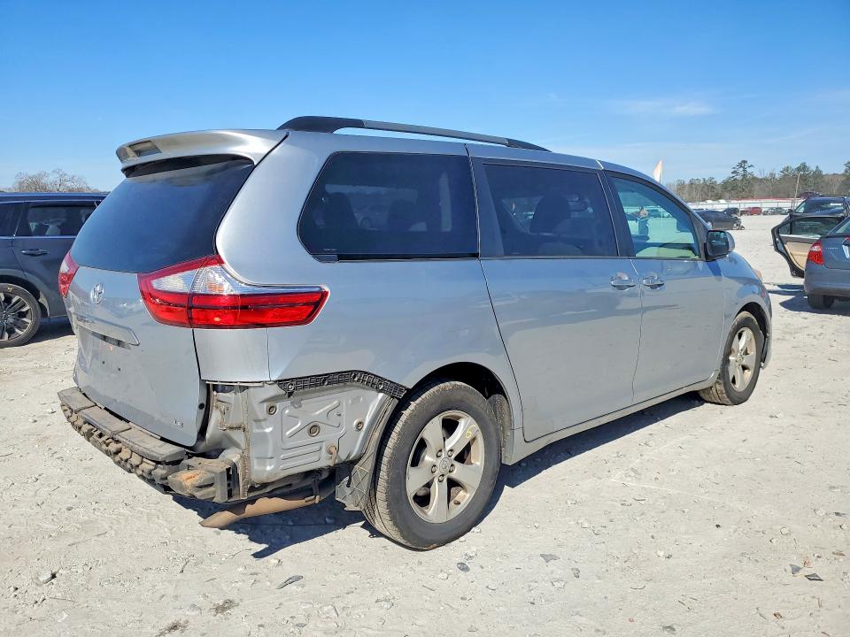 2015 Toyota Sienna მანქანა იყიდება აუქციონზე, vin: 5TDKK3DC4FS540482, აუქციონის ნომერი: 75618875
