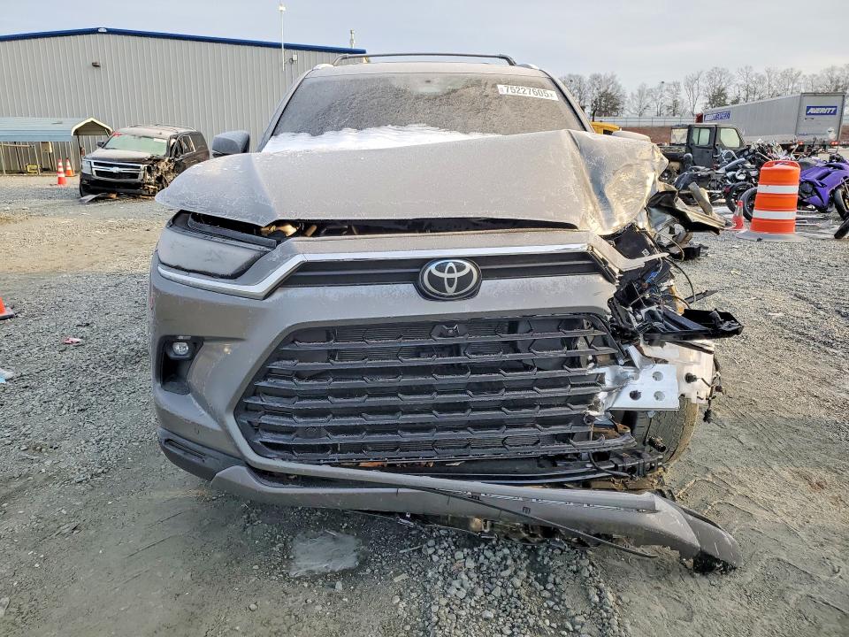 75227605 :رقم المزاد ، 5TDAAAA59TS036188 vin ، 2026 Toyota Grand Highlander مزاد بيع