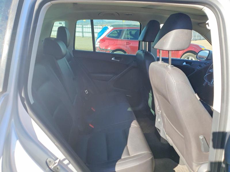 76482915 :رقم المزاد ، WVGBV3AXXEW528412 vin ، 2014 Volkswagen Tiguan مزاد بيع