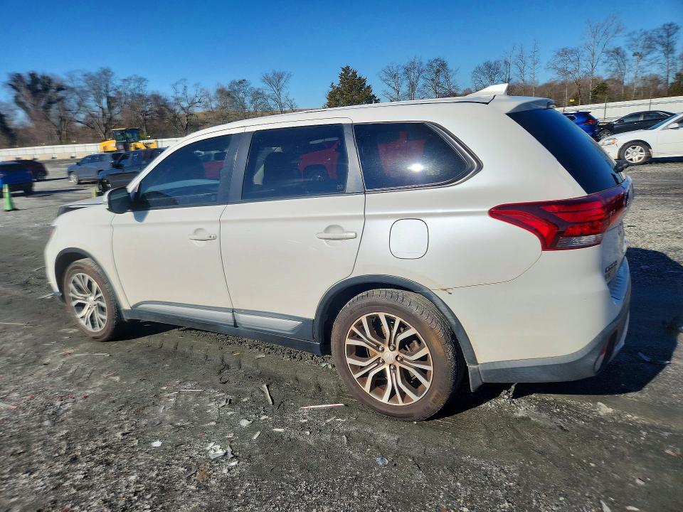 77499845 :رقم المزاد ، JA4AD3A3XJZ017852 vin ، 2018 Mitsubishi Outlander مزاد بيع